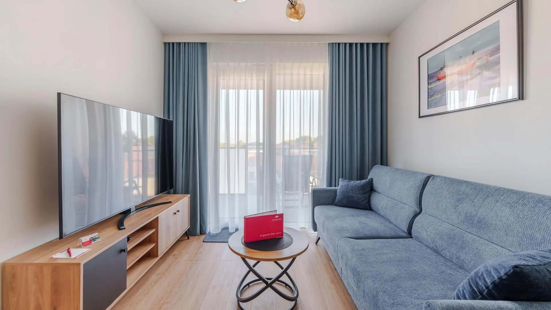 Apartament Przy Kollataja Z Parkingiem Kolobrzeg Apartment