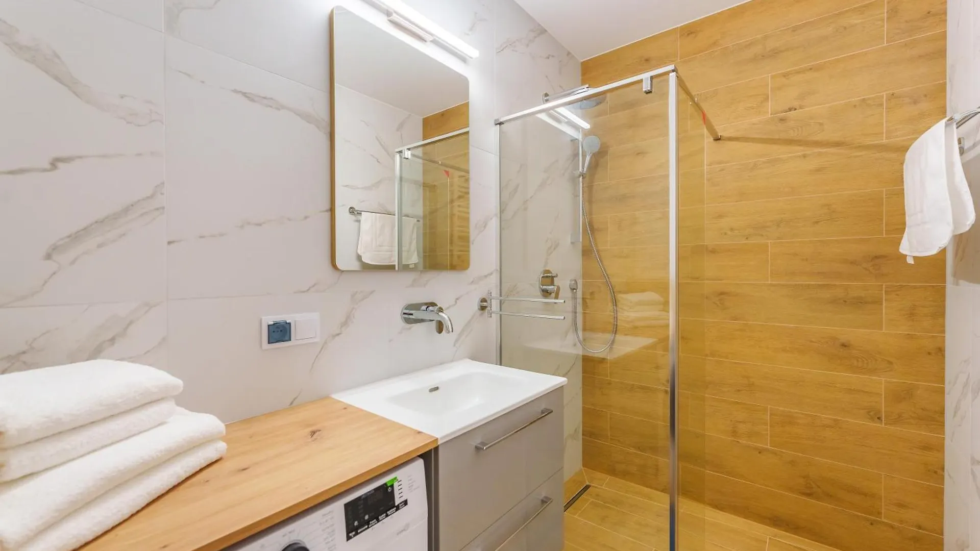 Apartament Przy Kollataja Z Parkingiem Kolobrzeg Poland
