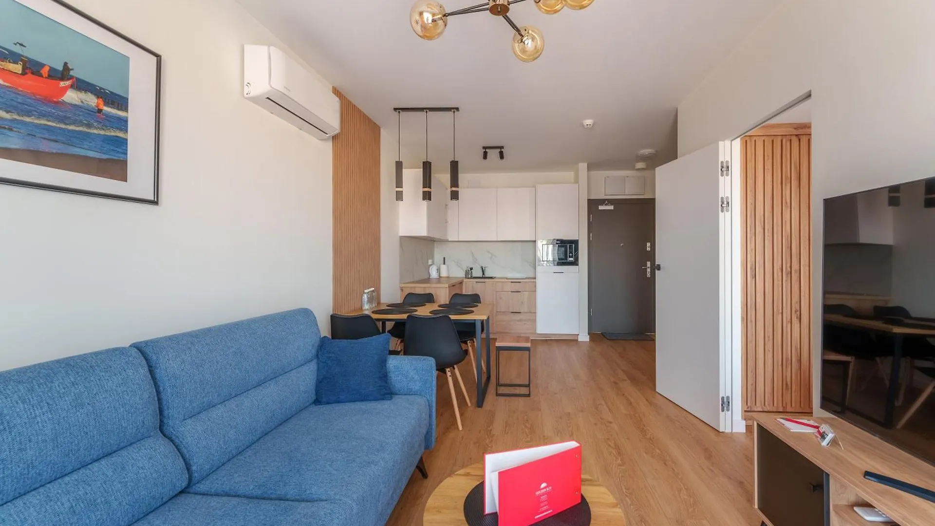 Apartament Przy Kollataja Z Parkingiem Kolobrzeg Poland